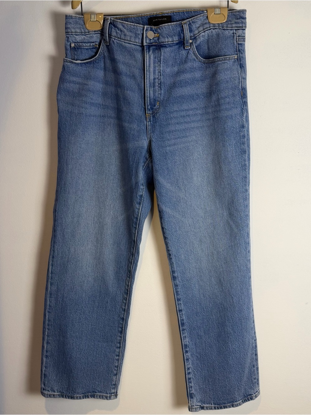 Ann Taylor Women’s Straight Mid Rise Jeans in Light Blue Denim